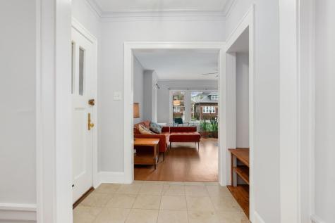 5425 North Bernard Street Chicago IL 60625