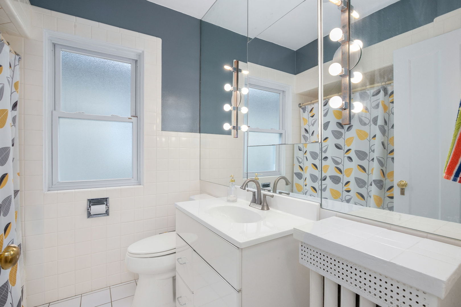 5425 North Bernard Street Chicago IL 60625