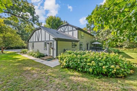 5N490 Hidden Springs Drive St. Charles IL 60175
