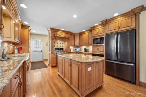 5N490 Hidden Springs Drive St. Charles IL 60175
