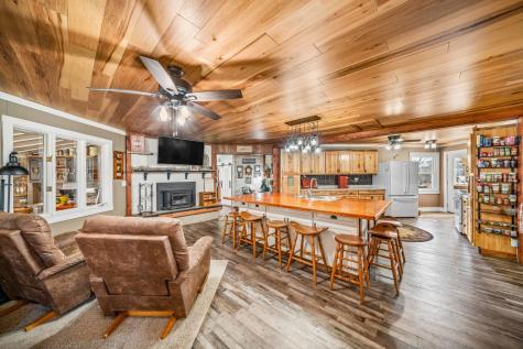 4444 East 1553rd Road Earlville IL 60518
