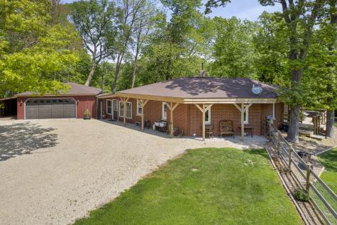 4444 East 1553rd Road Earlville IL 60518
