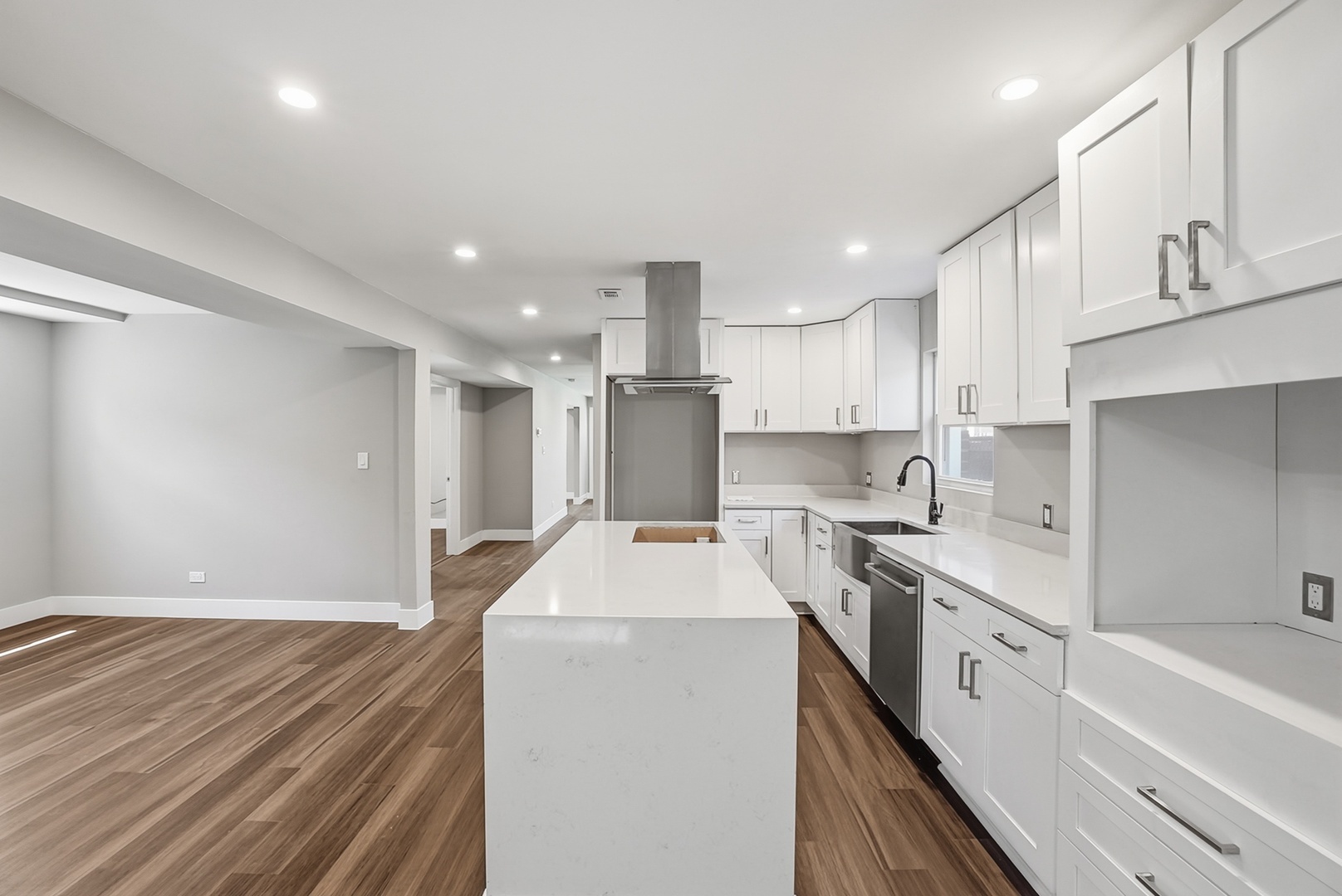 4447 South Leamington Avenue Chicago IL 60638