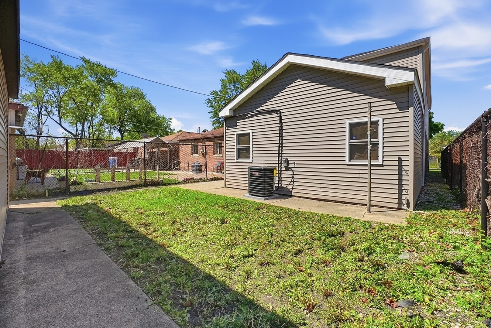 4447 South Leamington Avenue Chicago IL 60638