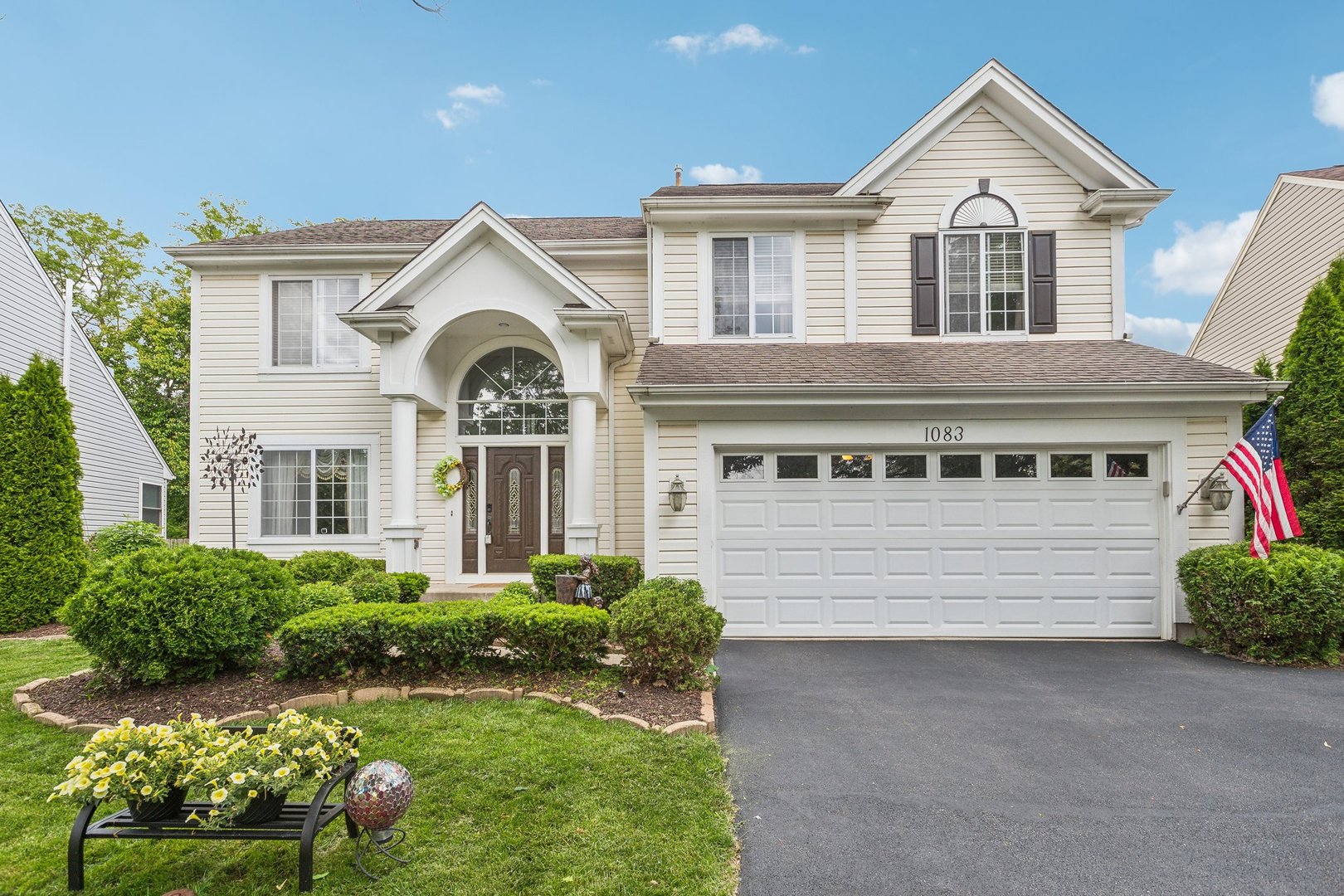 1083 Popes Creek Circle Grayslake IL 60030