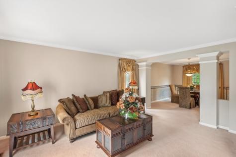 1083 Popes Creek Circle Grayslake IL 60030