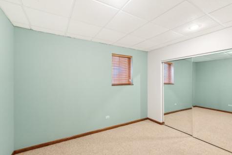 1083 Popes Creek Circle Grayslake IL 60030