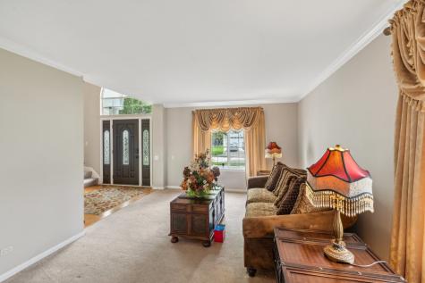 1083 Popes Creek Circle Grayslake IL 60030