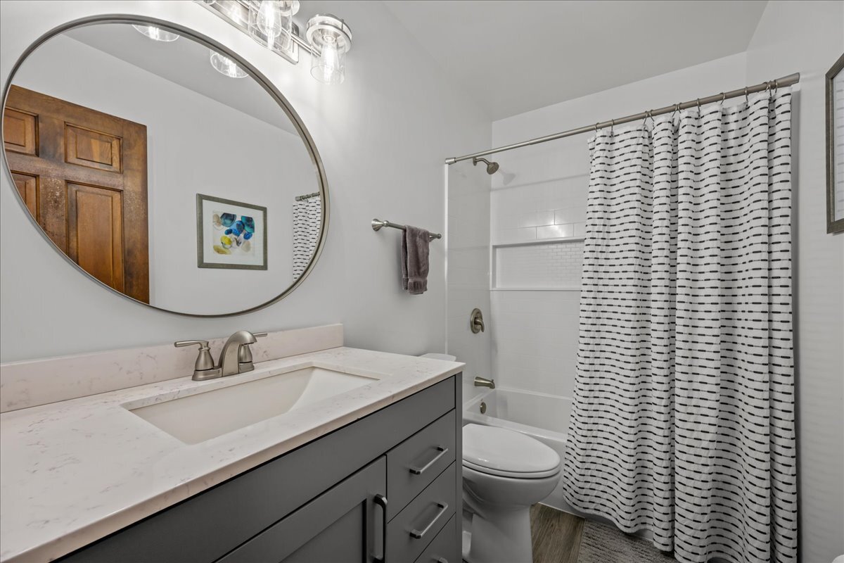 2477 Cambridge Drive Aurora IL 60506