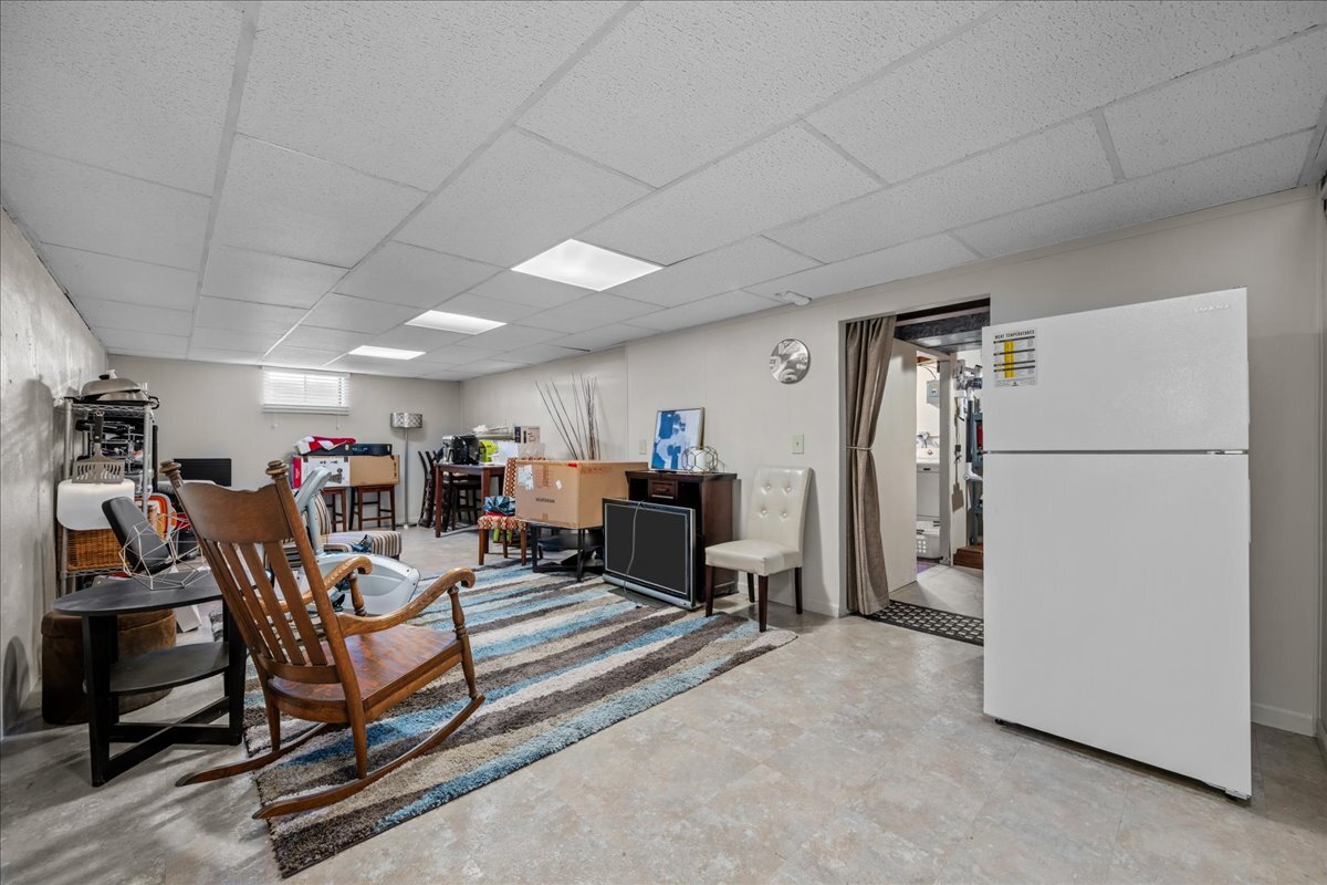 2477 Cambridge Drive Aurora IL 60506