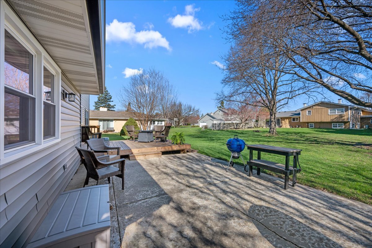 2477 Cambridge Drive Aurora IL 60506