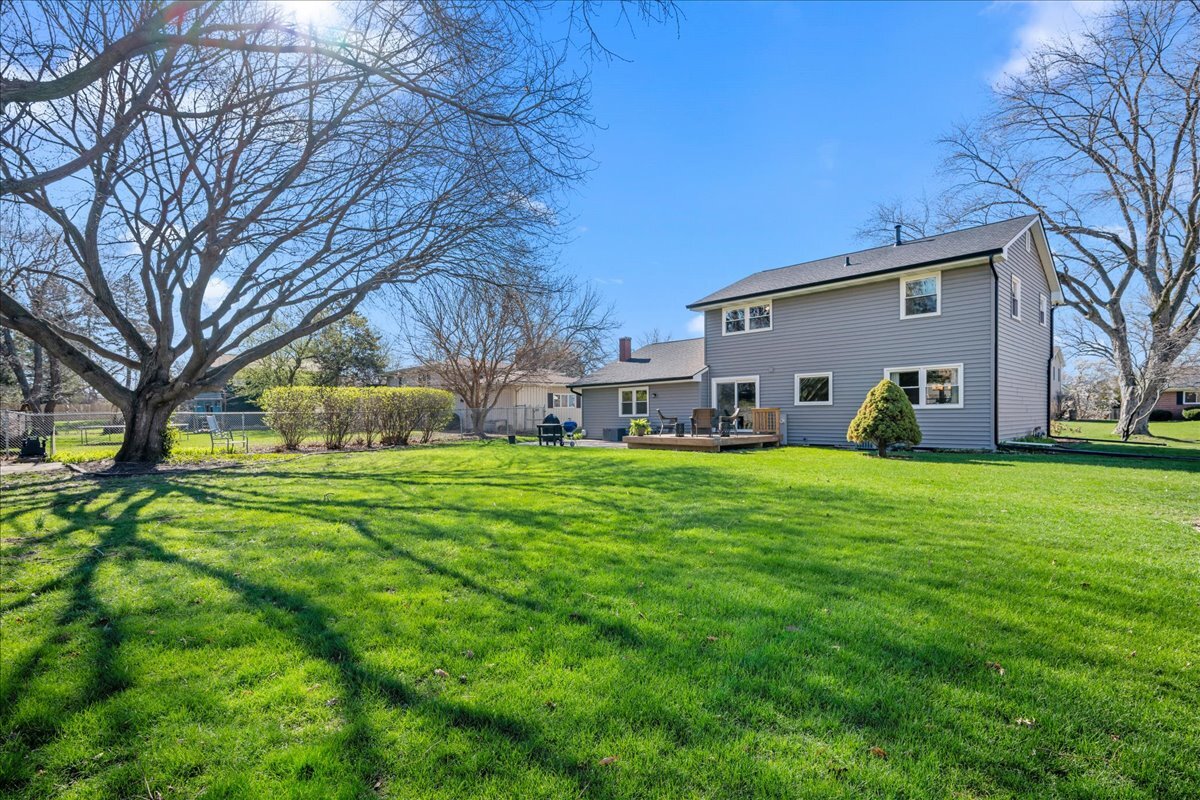 2477 Cambridge Drive Aurora IL 60506