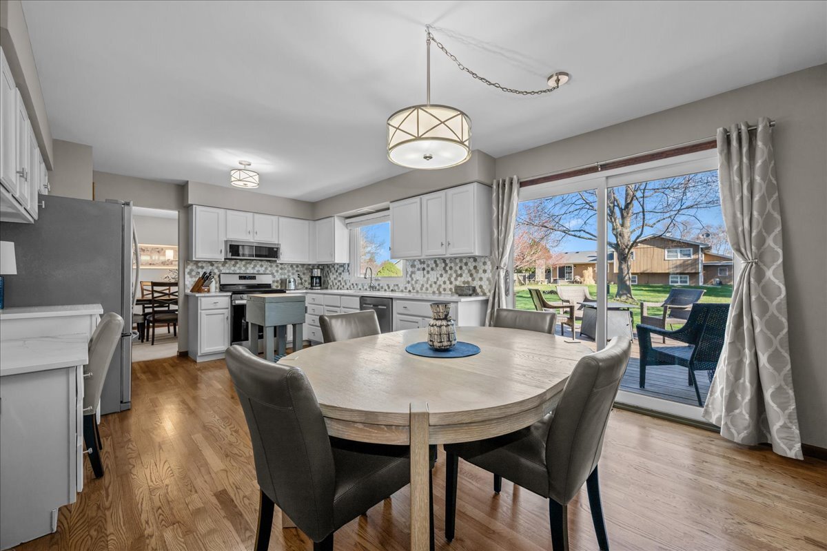 2477 Cambridge Drive Aurora IL 60506