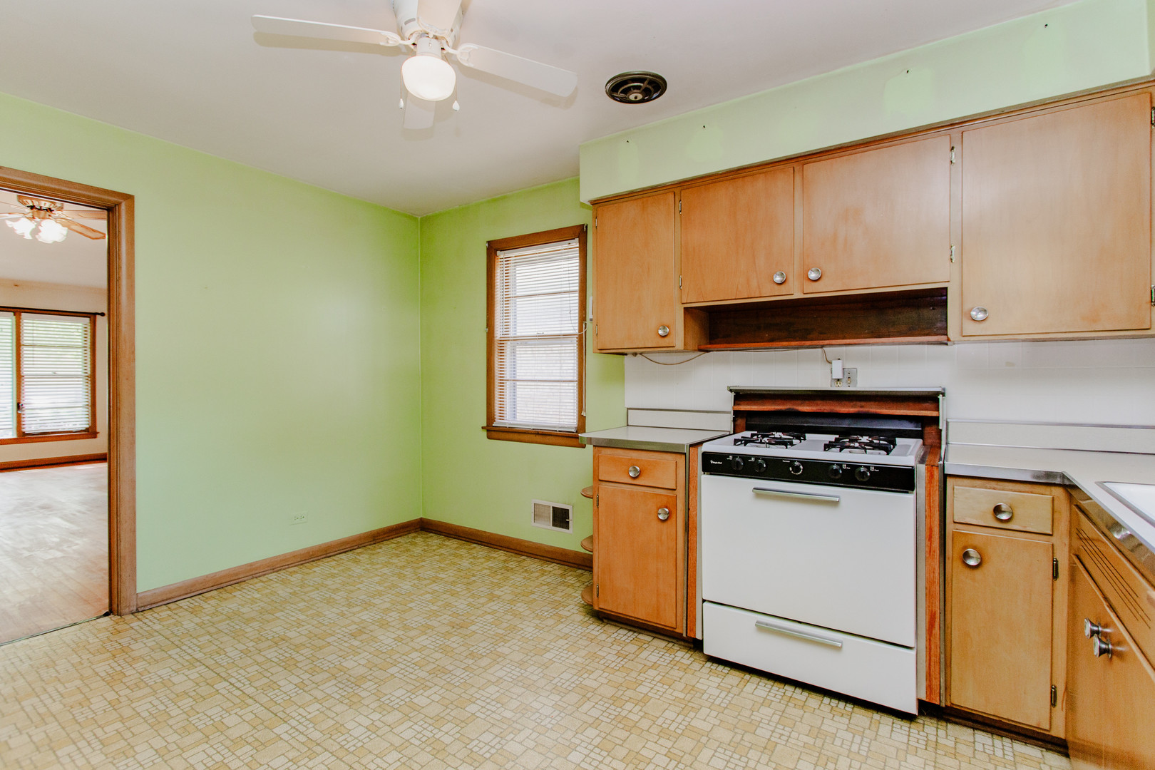 6317 North Lowell Avenue Chicago IL 60646