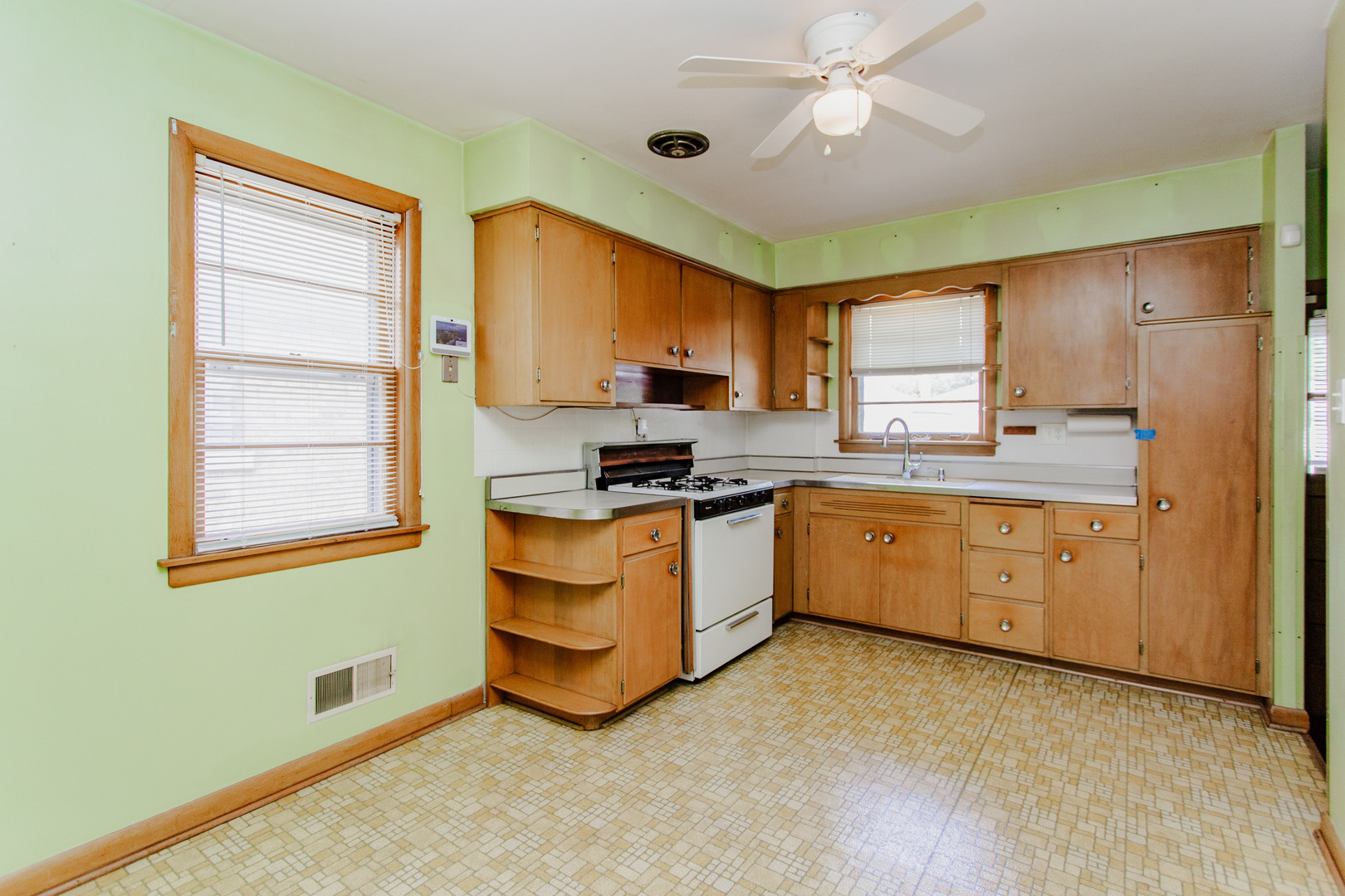 6317 North Lowell Avenue Chicago IL 60646