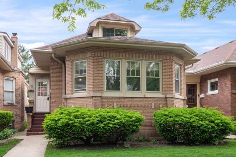 2531 West Morse Avenue Chicago IL 60645