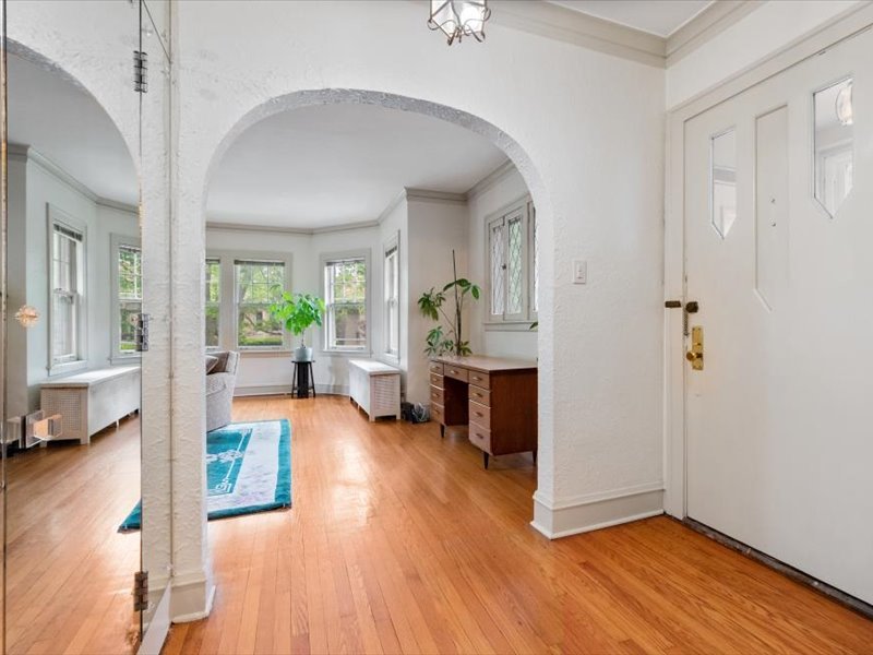 2531 West Morse Avenue Chicago IL 60645