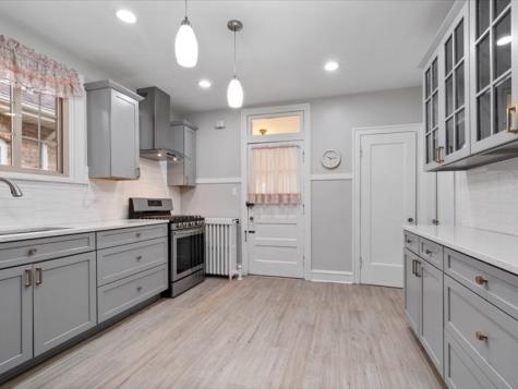 2531 West Morse Avenue Chicago IL 60645