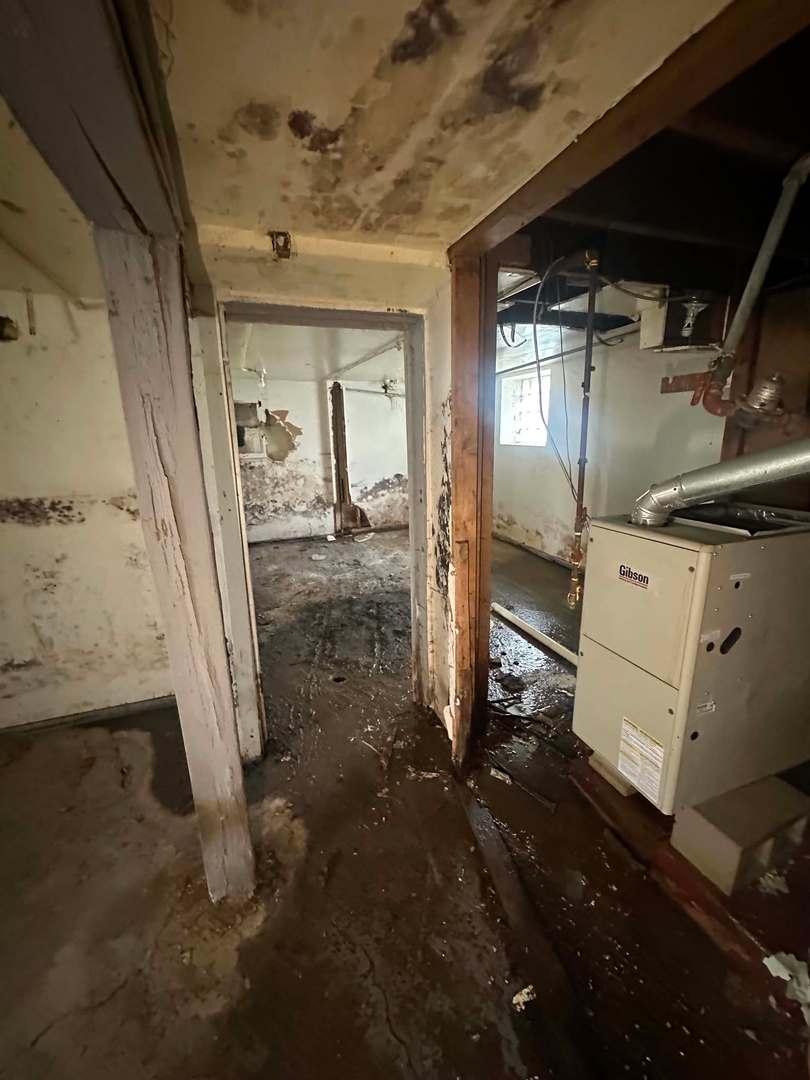 11941 South La Salle Street Chicago IL 60628