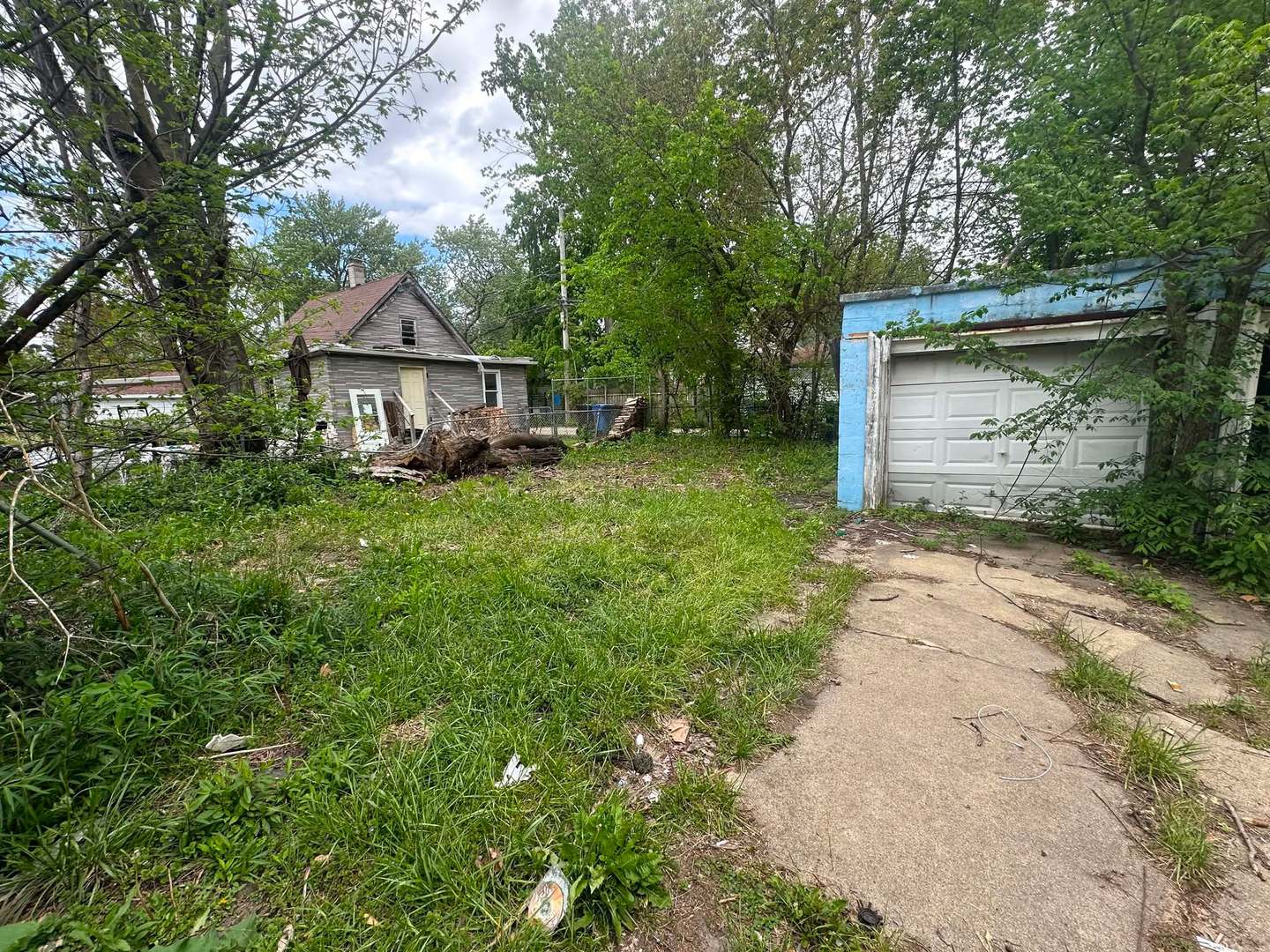 11941 South La Salle Street Chicago IL 60628