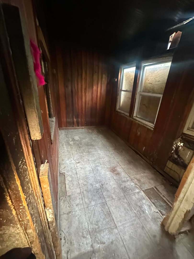 11941 South La Salle Street Chicago IL 60628