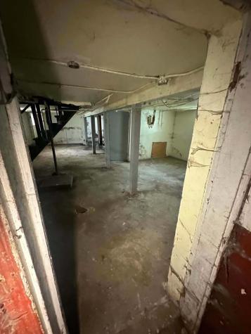 11941 South La Salle Street Chicago IL 60628