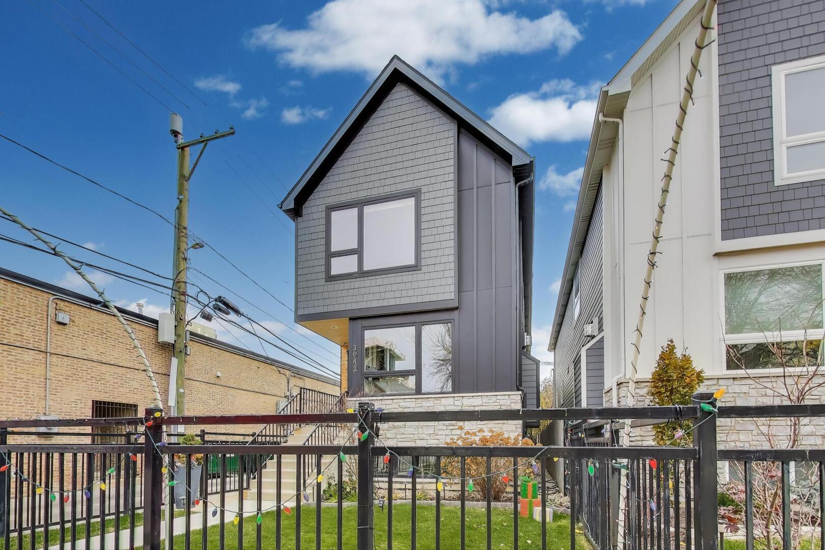 3943 North Francisco Avenue Chicago IL 60618