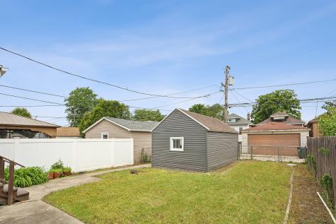 7932 West Cressett Drive Elmwood Park IL 60707