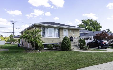 8405 Melvina Avenue Burbank IL 60459