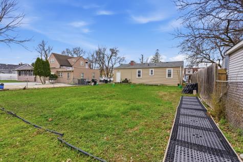 2713 Landen Drive Melrose Park IL 60164