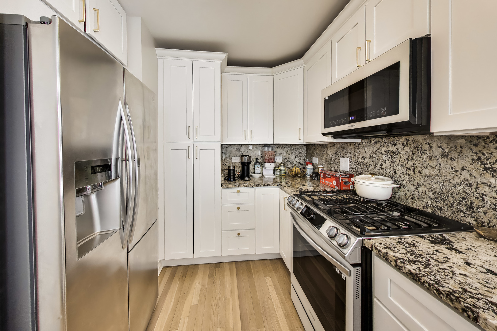 2198 Brookside Lane Aurora IL 60502
