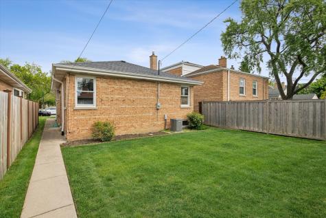 6034 North Keating Avenue Chicago IL 60646