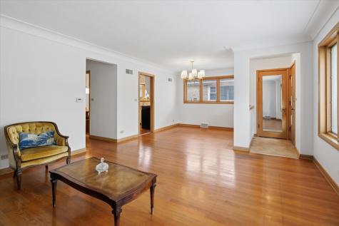 6034 North Keating Avenue Chicago IL 60646