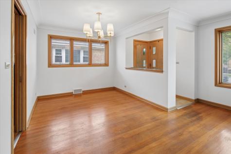 6034 North Keating Avenue Chicago IL 60646