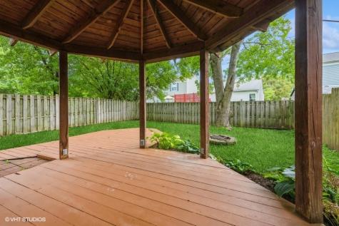 1010 Wesley Lane Algonquin IL 60102