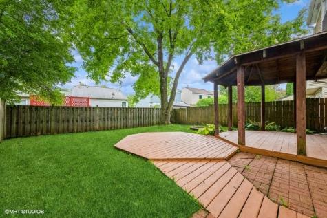 1010 Wesley Lane Algonquin IL 60102