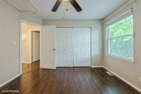 1010 Wesley Lane Algonquin IL 60102
