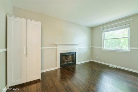 1010 Wesley Lane Algonquin IL 60102