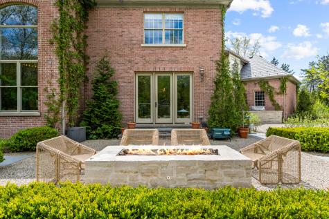 1230 Conway Road Lake Forest IL 60045
