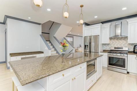 3231 North Octavia Avenue Chicago IL 60634