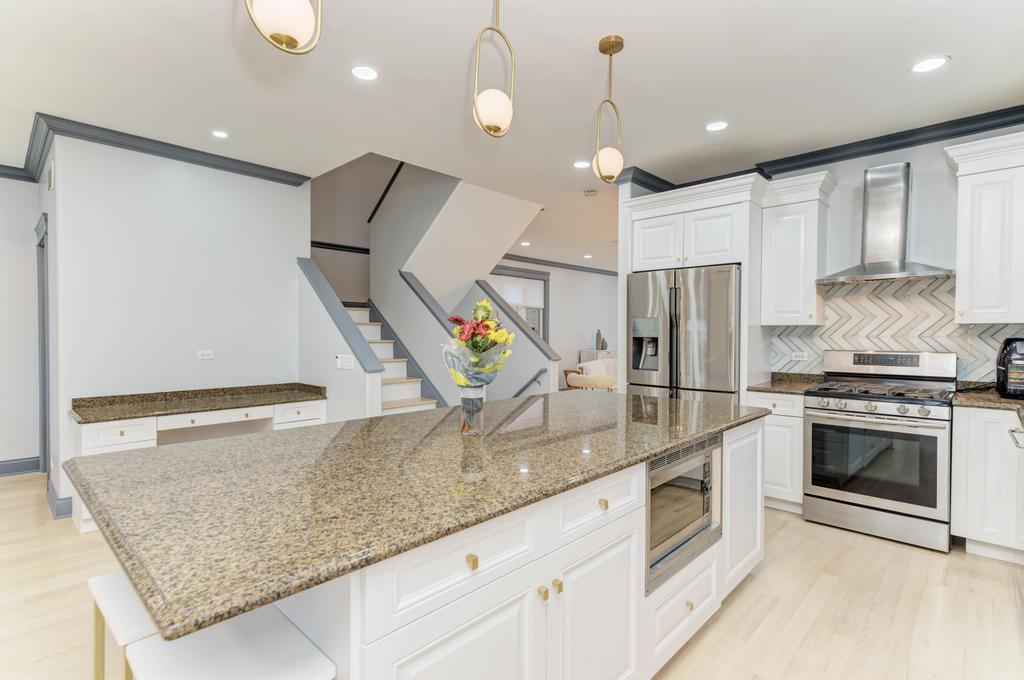 3231 North Octavia Avenue Chicago IL 60634