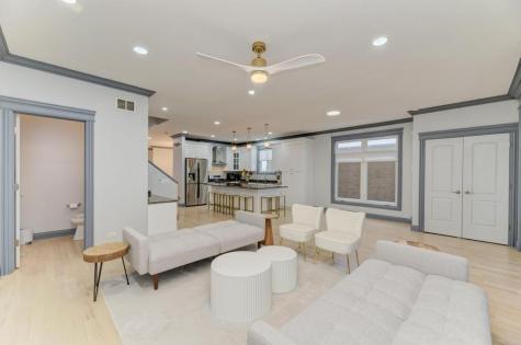 3231 North Octavia Avenue Chicago IL 60634