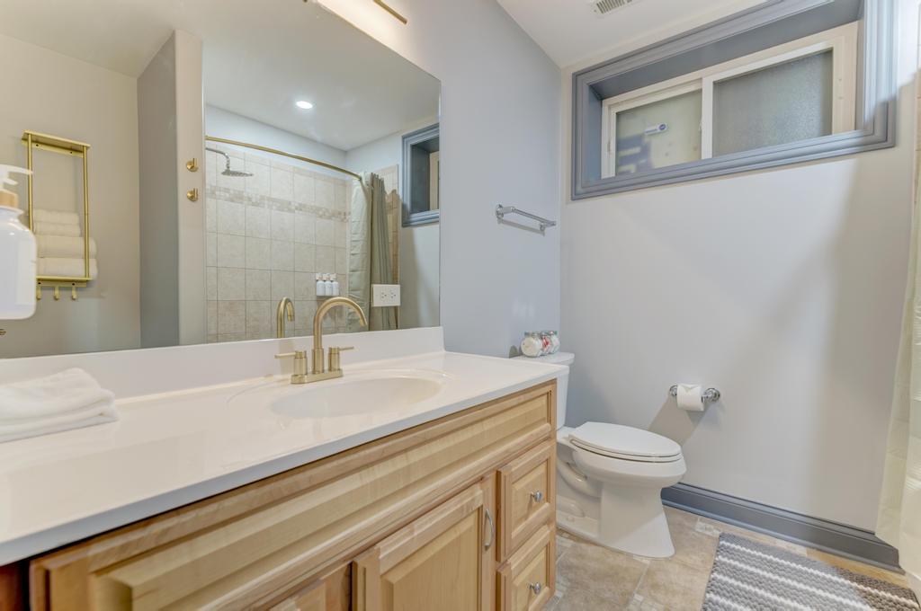 3231 North Octavia Avenue Chicago IL 60634