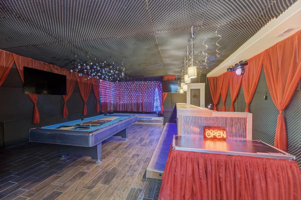 3231 North Octavia Avenue Chicago IL 60634