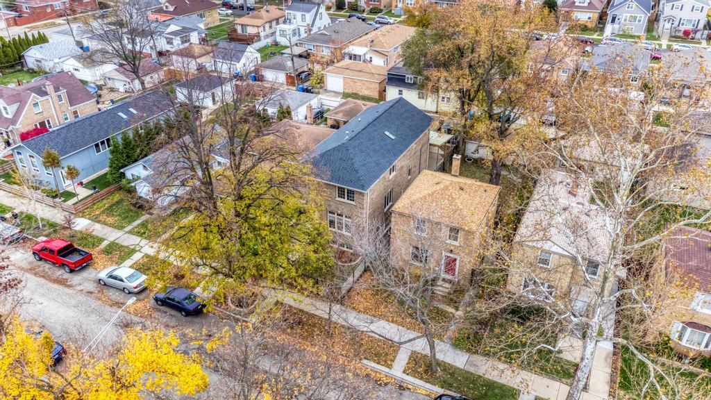 3231 North Octavia Avenue Chicago IL 60634