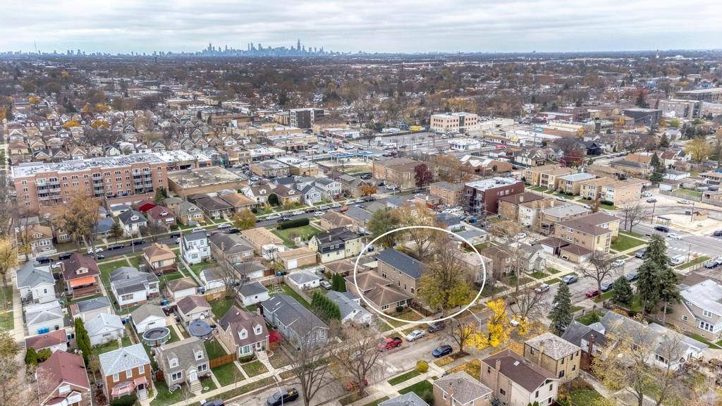 3231 North Octavia Avenue Chicago IL 60634