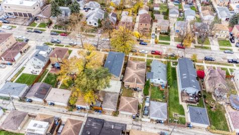 3231 North Octavia Avenue Chicago IL 60634