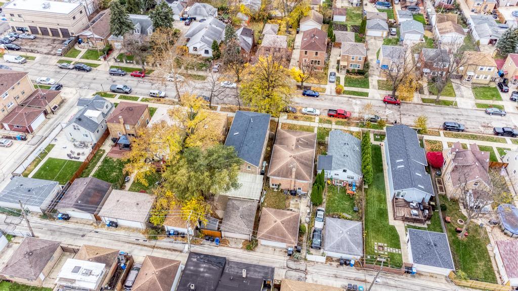 3231 North Octavia Avenue Chicago IL 60634