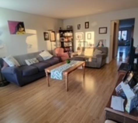 14241 Mackinaw Avenue Burnham IL 60633