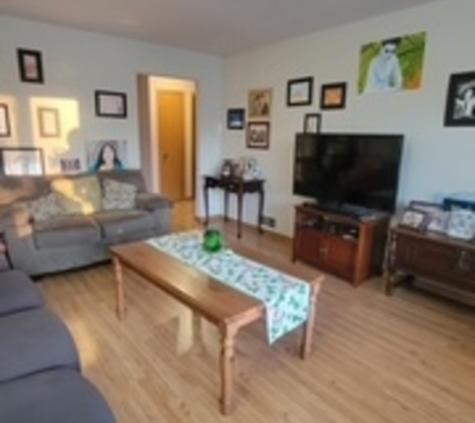 14241 Mackinaw Avenue Burnham IL 60633